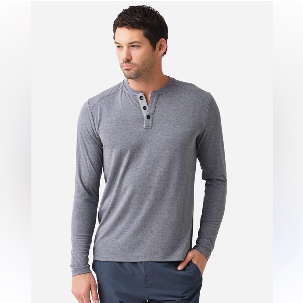 Free Fly Apparel Men's Bamboo Flex Henley long sleeve shirt in Grey Blue L